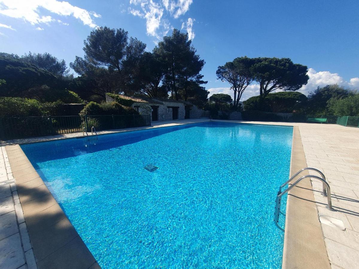 盖辛* Casa Faustine *, Grande Terrasse, Piscines公寓 外观 照片